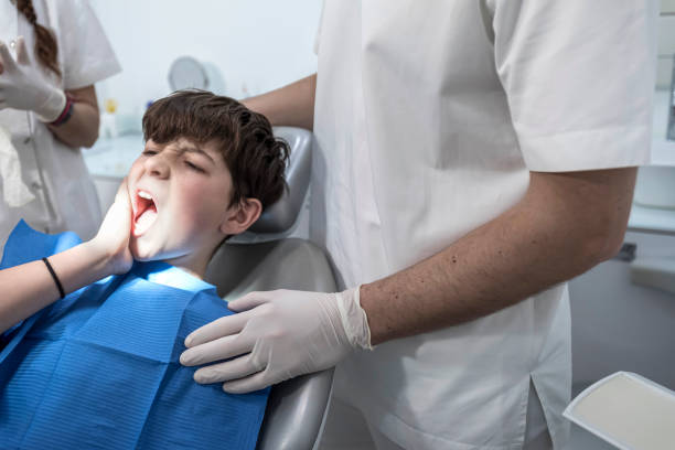 Best Emergency Broken Tooth Repair in Lake Cherokee, TX